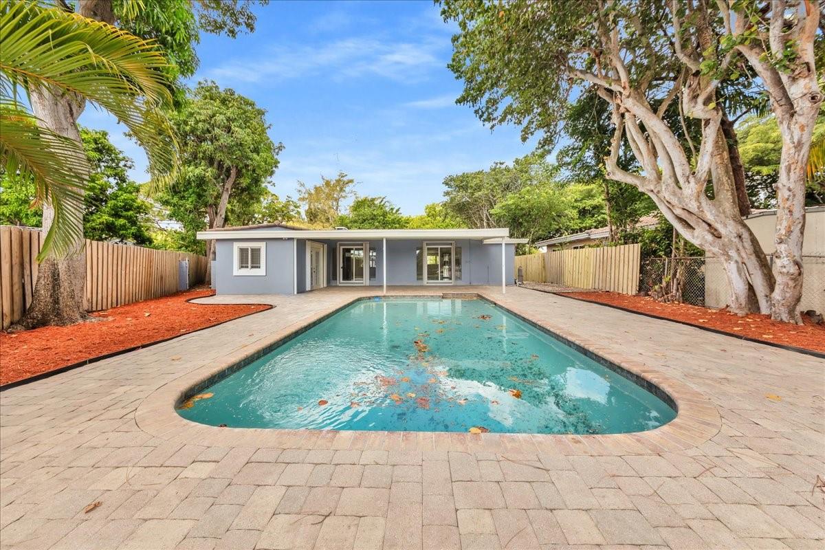 Coral Shores - Residential