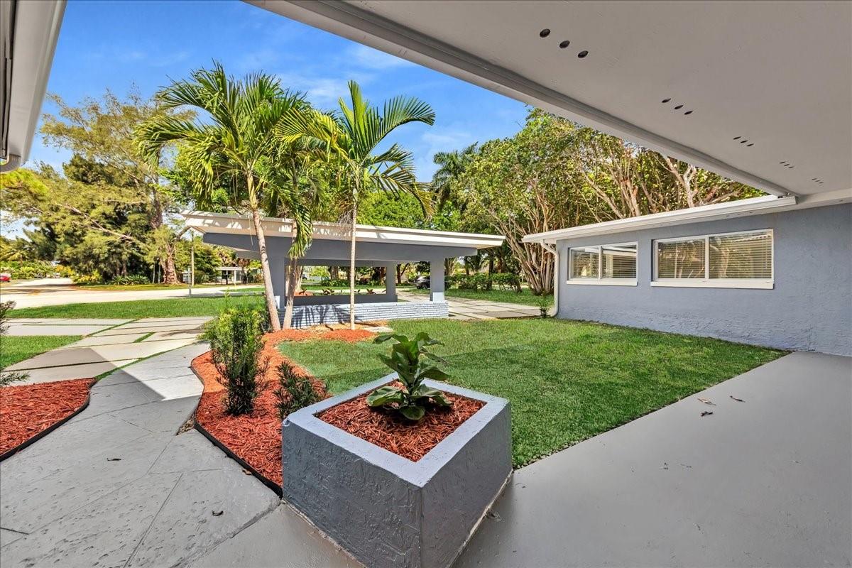Coral Shores - Residential