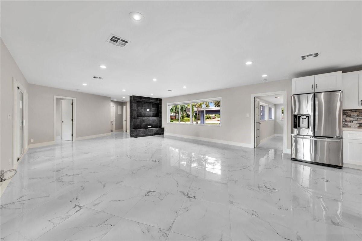 Coral Shores - Residential