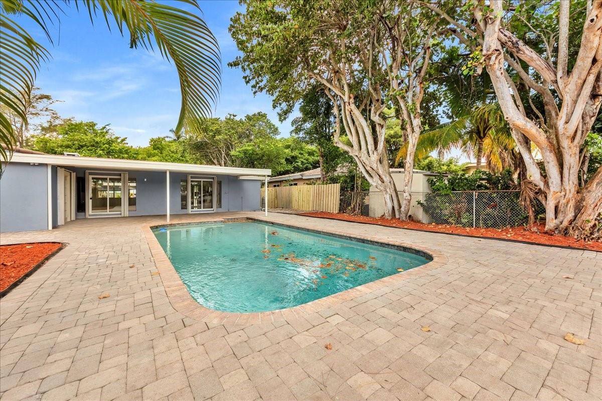 Coral Shores - Residential