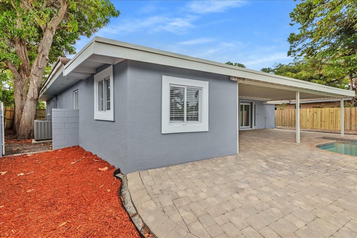 Coral Shores - Residential