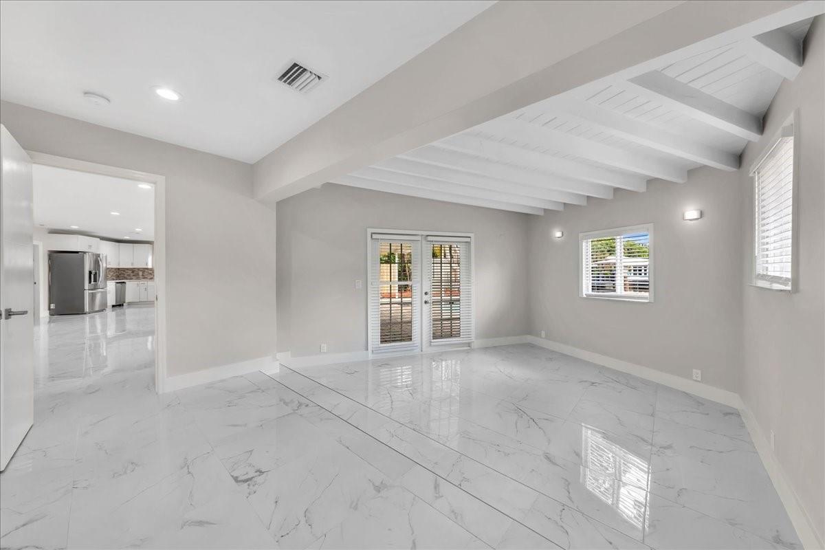 Coral Shores - Residential