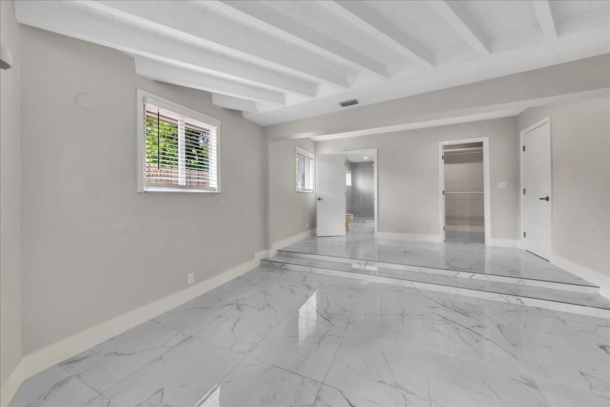 Coral Shores - Residential