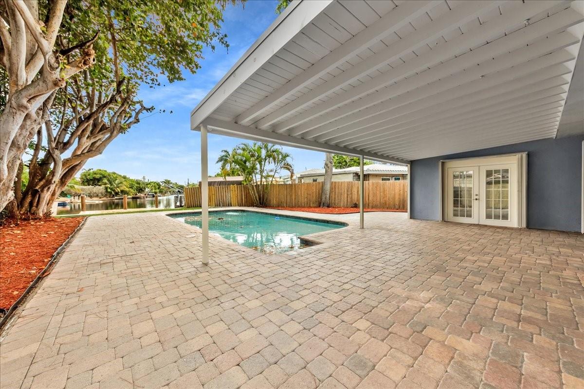 Coral Shores - Residential