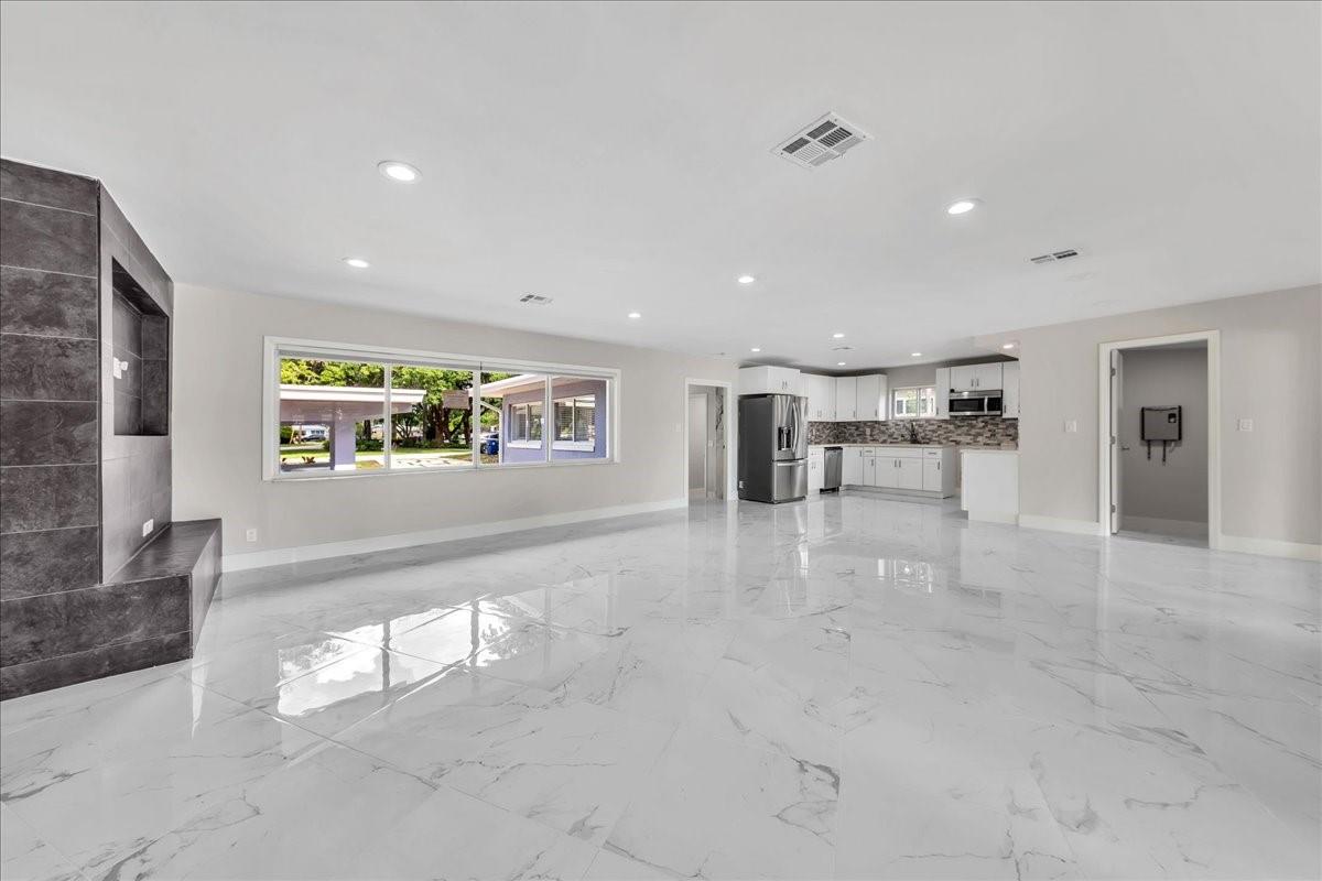 Coral Shores - Residential