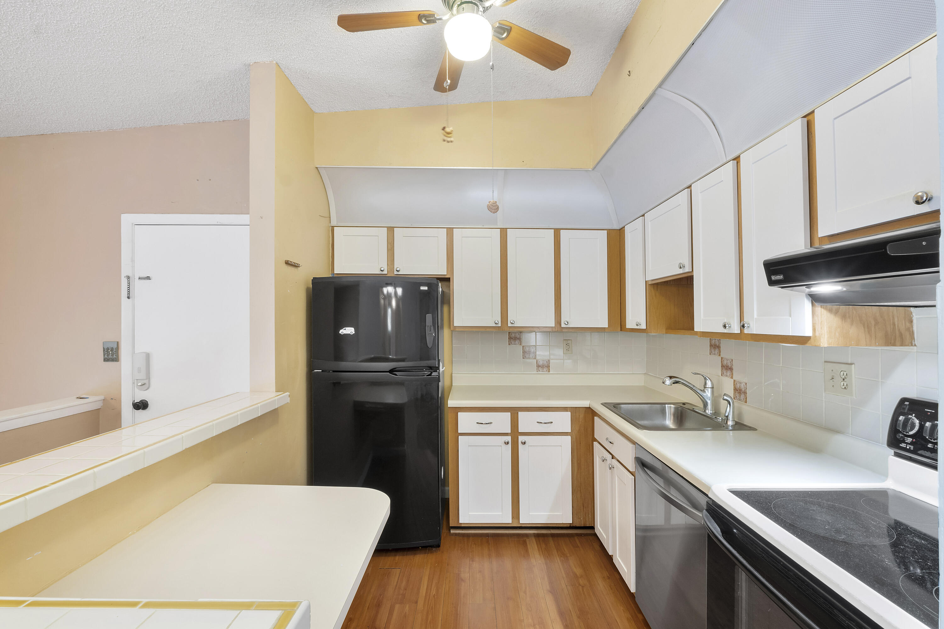 CLAIRMONT CONDOMINIUM M - Residential