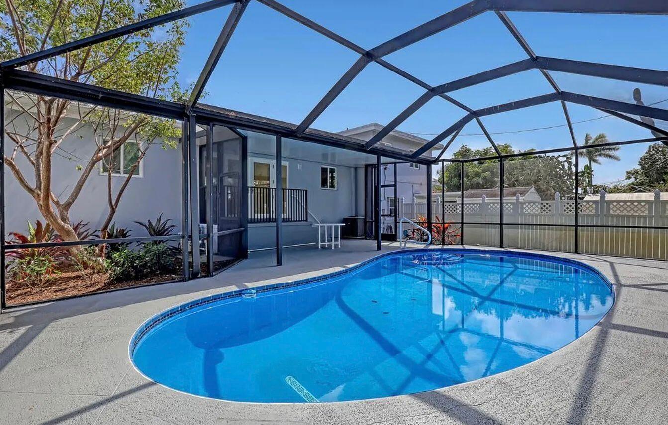 LAKE OSBORNE ESTATES 4 - Residential Lease