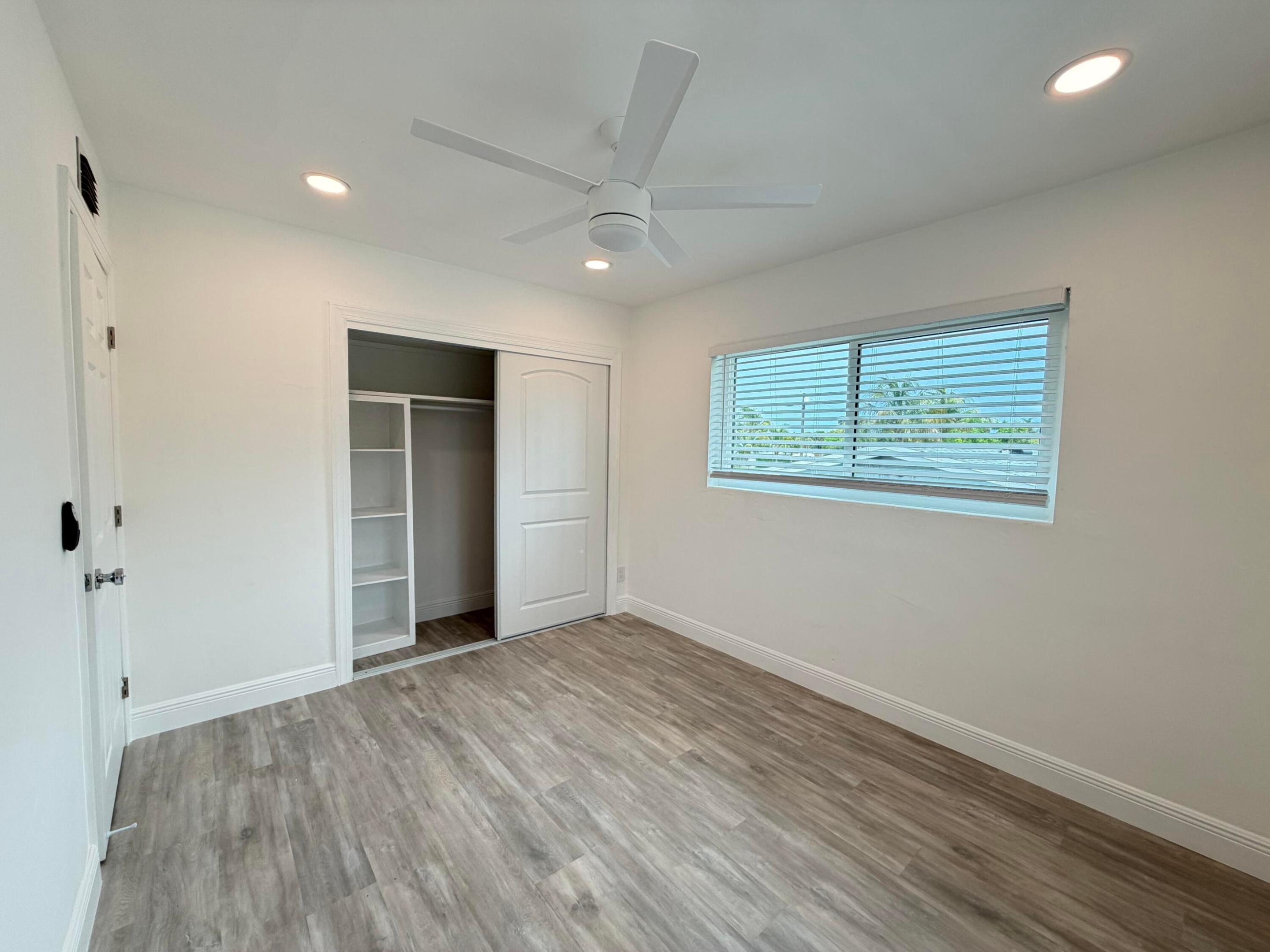 LAKE OSBORNE ESTATES 4 - Residential Lease