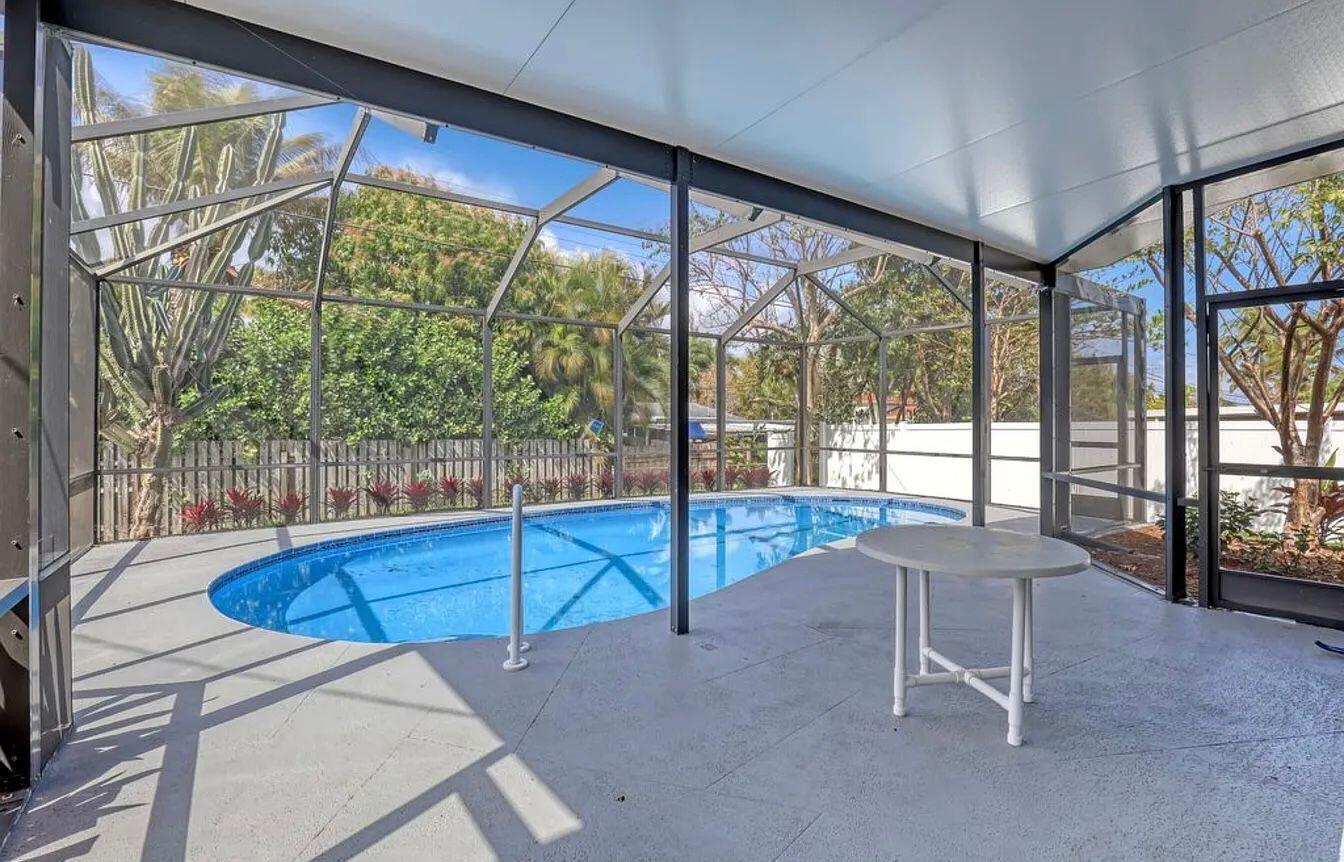 LAKE OSBORNE ESTATES 4 - Residential Lease