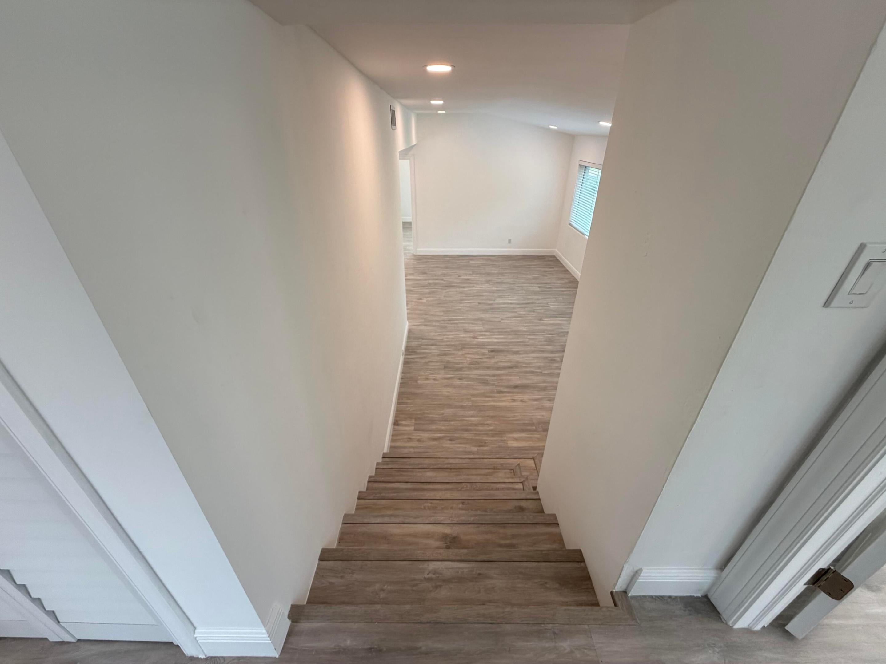 LAKE OSBORNE ESTATES 4 - Residential Lease