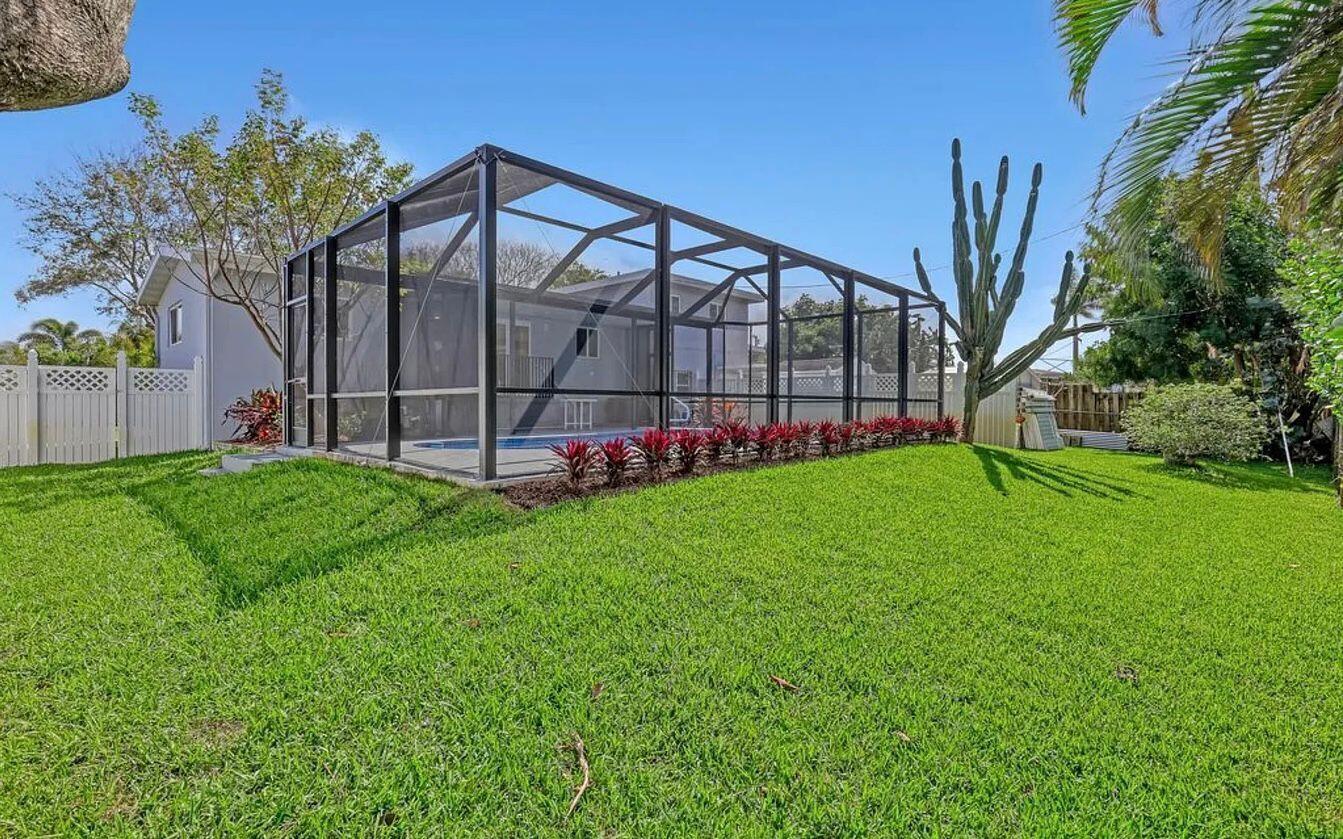 LAKE OSBORNE ESTATES 4 - Residential Lease