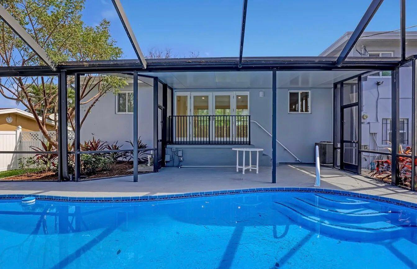 LAKE OSBORNE ESTATES 4 - Residential Lease