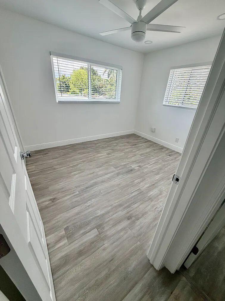 LAKE OSBORNE ESTATES 4 - Residential Lease
