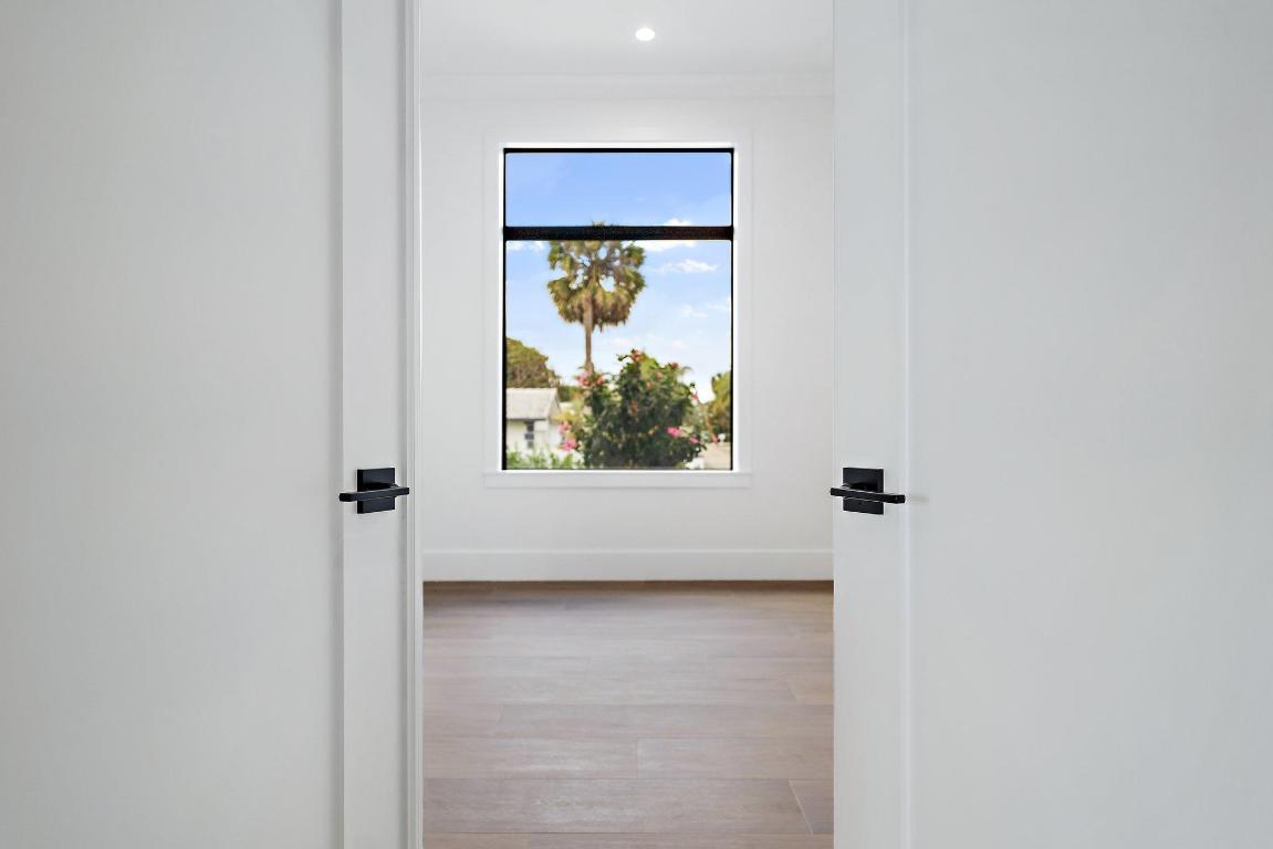 Manalapan - Residential