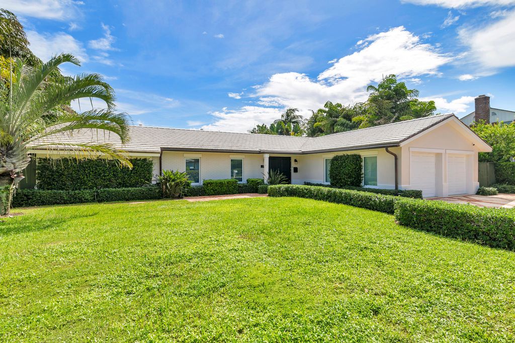 Photo of 210 Ellamar Road, West Palm Beach, FL 33405 (MLS # R11128364)
