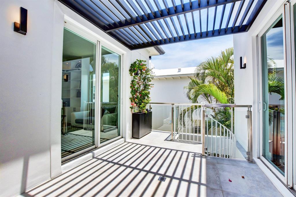 EDGEWATER - Residential