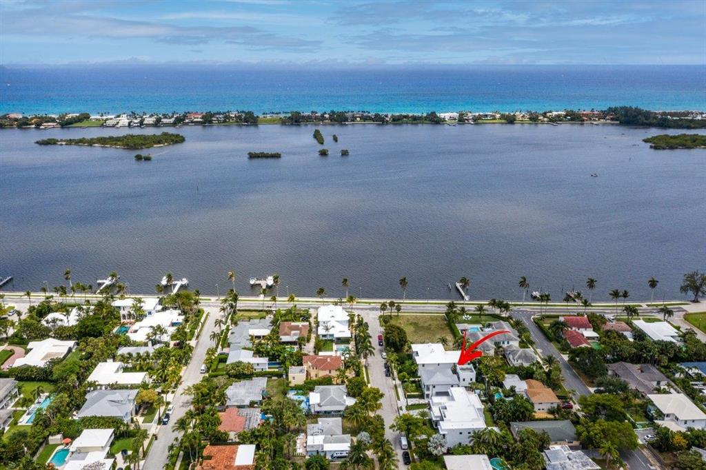 EDGEWATER - Residential