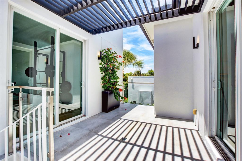 EDGEWATER - Residential