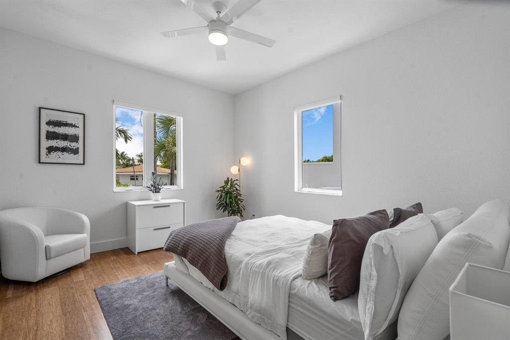 EDGEWATER - Residential