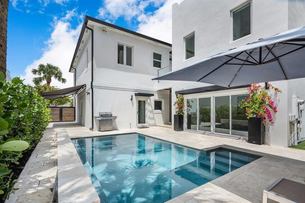 EDGEWATER - Residential