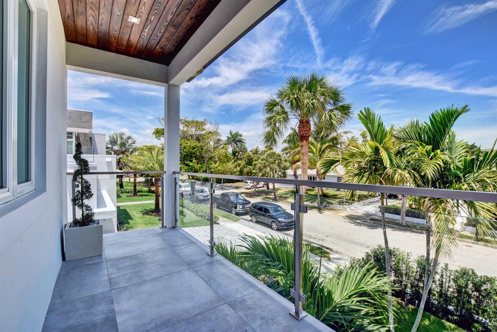 EDGEWATER - Residential