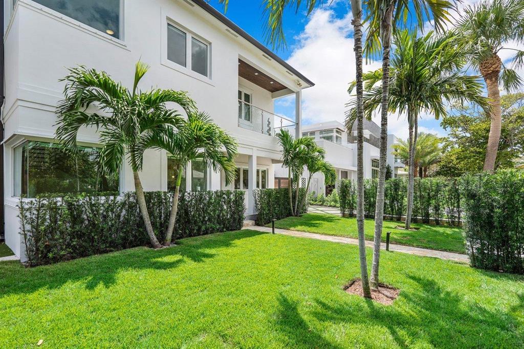 EDGEWATER - Residential