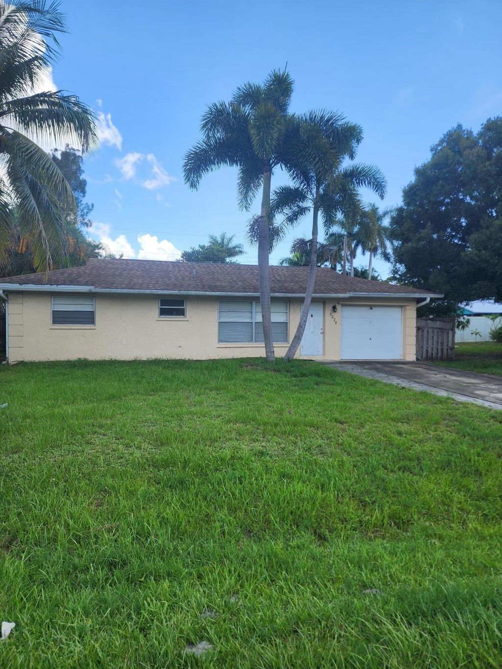 Photo of 3079 SE Cypress Street, Stuart, FL 34997 (MLS # R11008481)