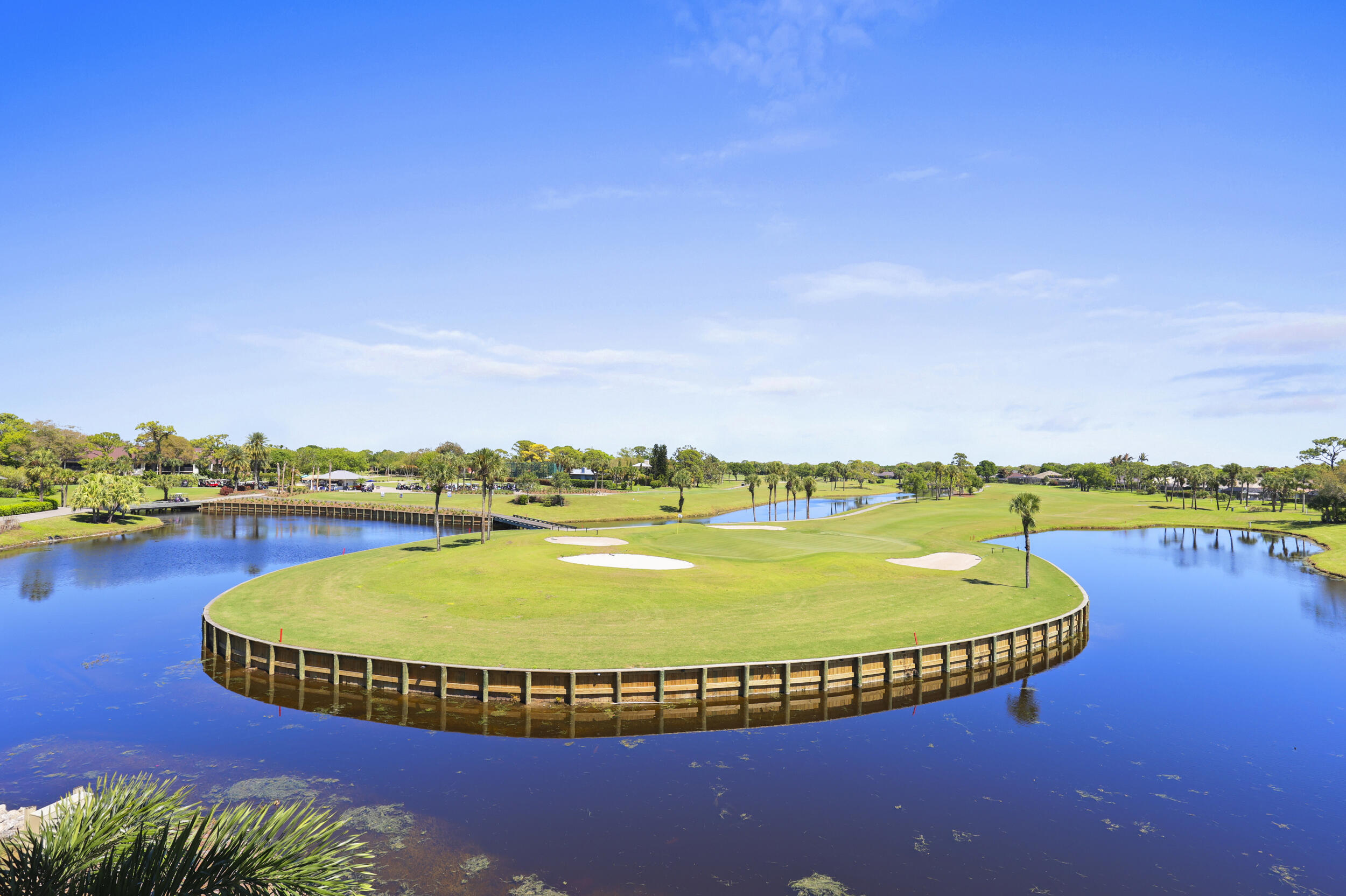 MARINER SANDS CLUB VILLAS CONDO - Residential