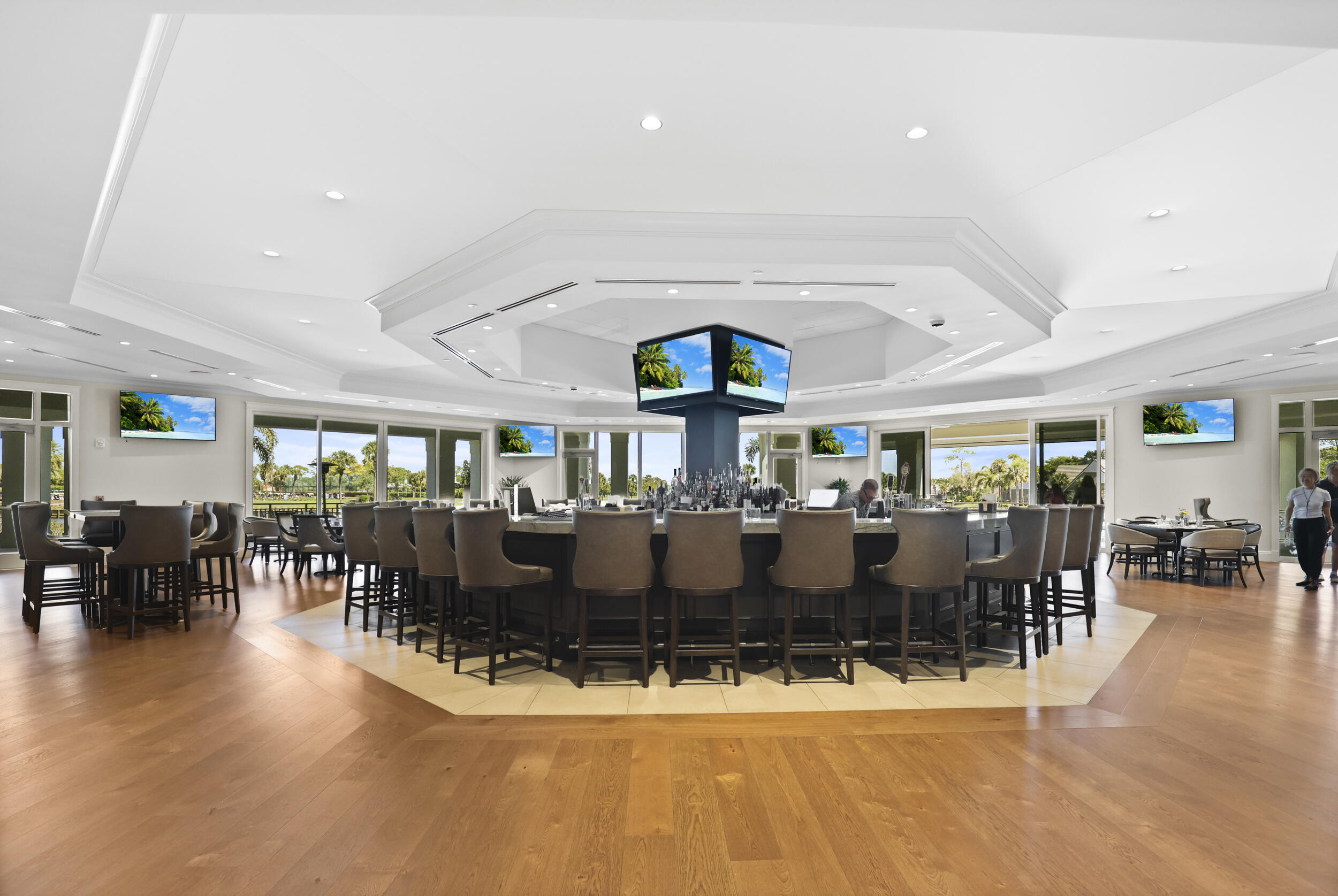 MARINER SANDS CLUB VILLAS CONDO - Residential