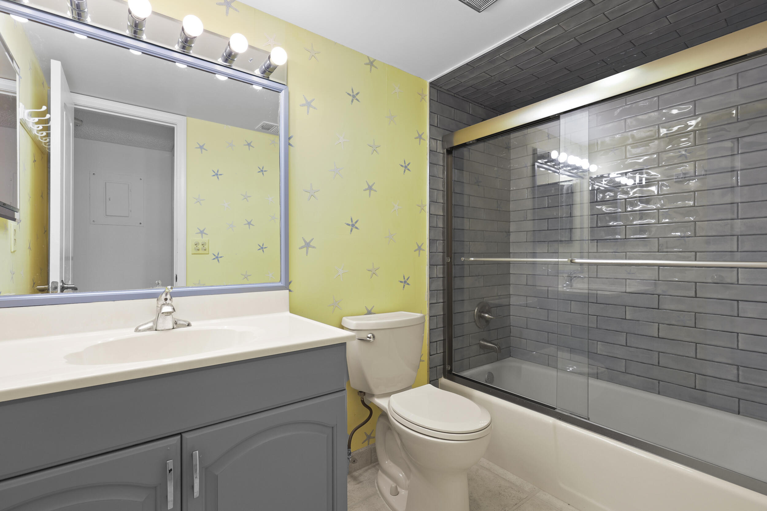 MARINER SANDS CLUB VILLAS CONDO - Residential