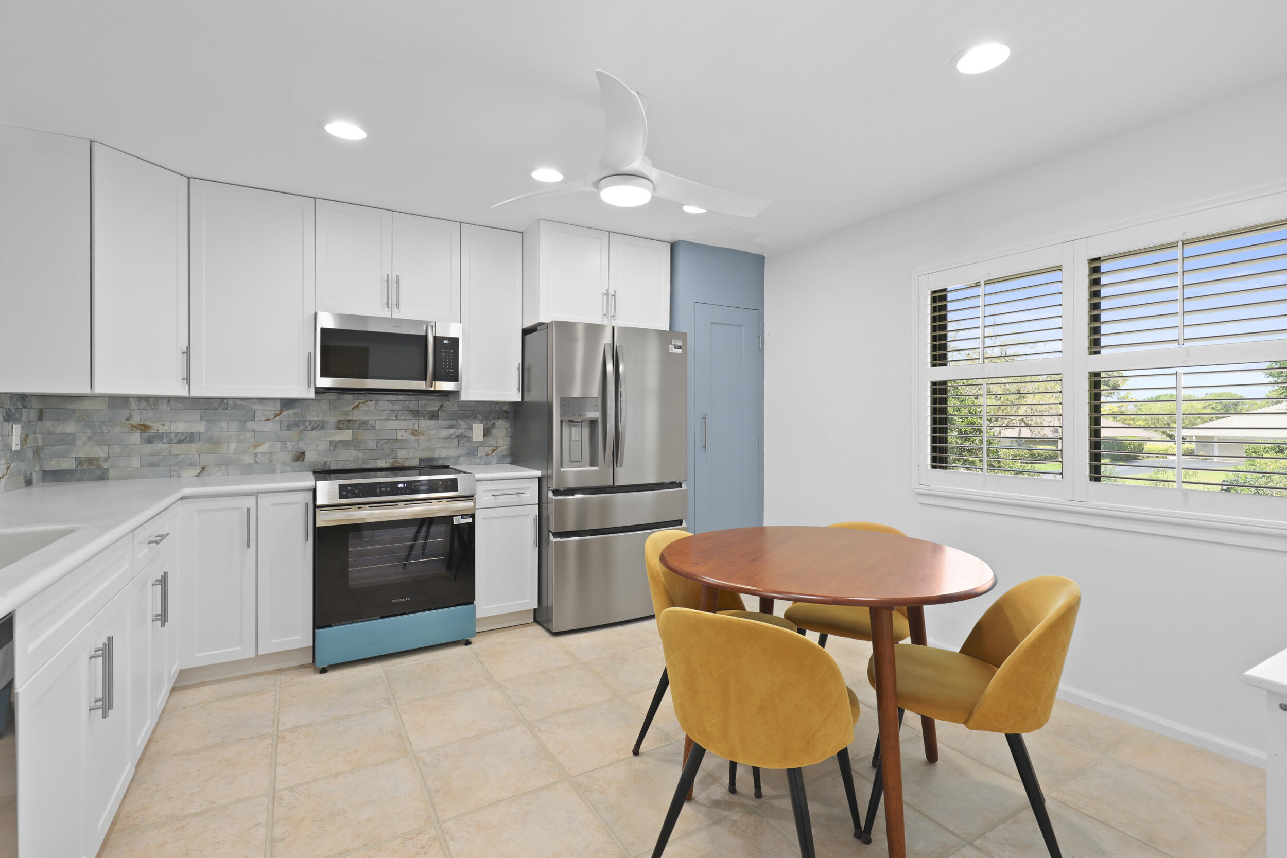 MARINER SANDS CLUB VILLAS CONDO - Residential