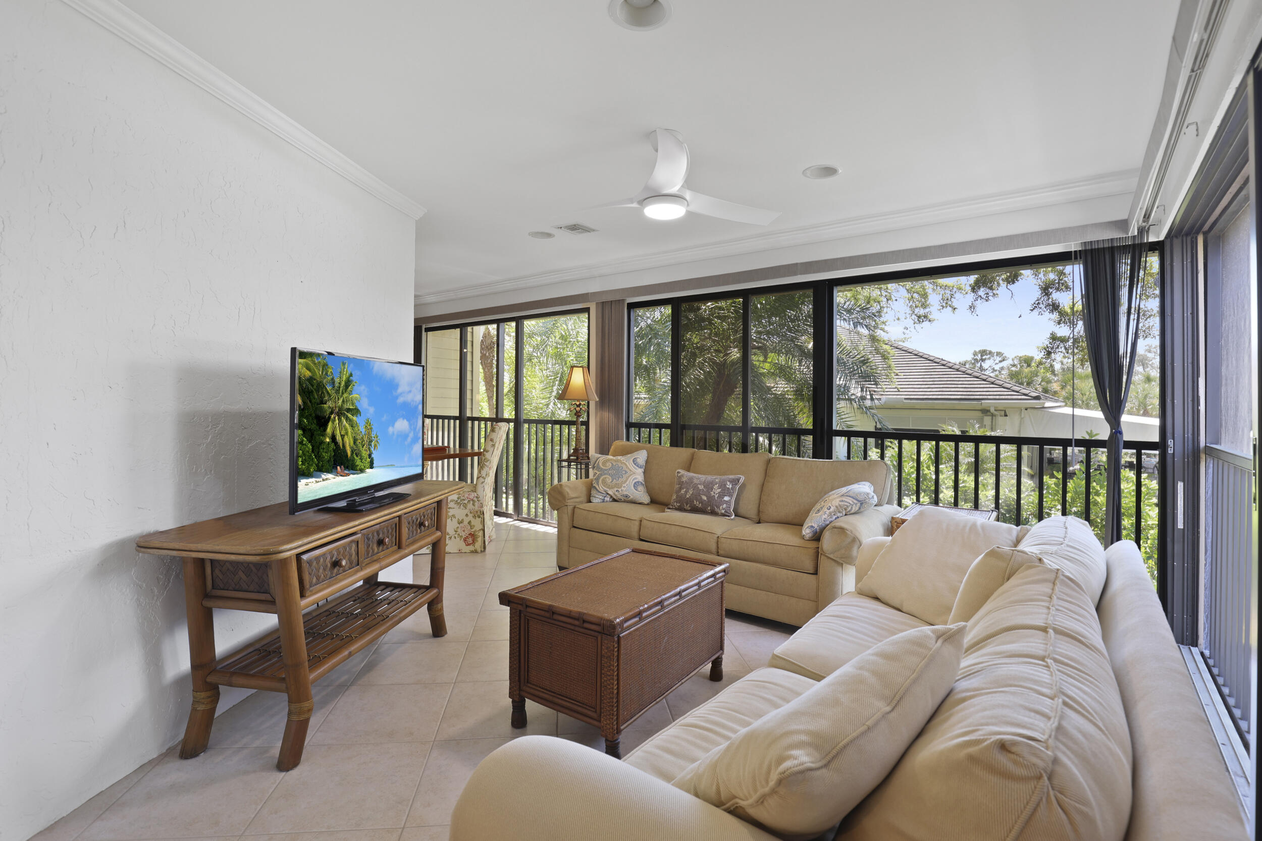 MARINER SANDS CLUB VILLAS CONDO - Residential