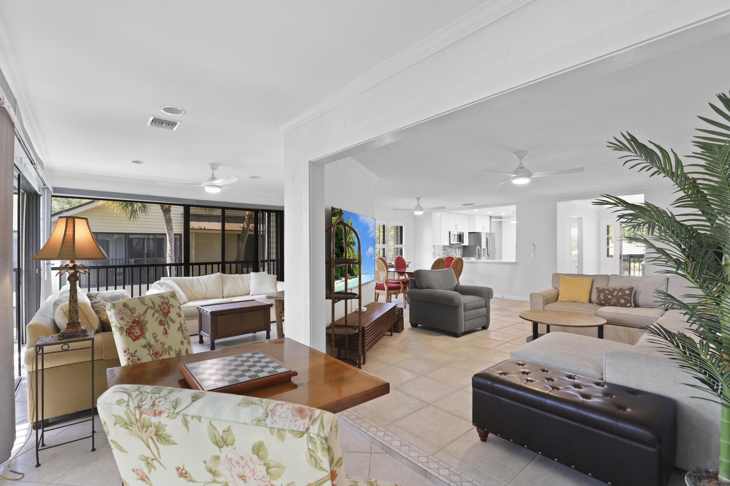 MARINER SANDS CLUB VILLAS CONDO - Residential