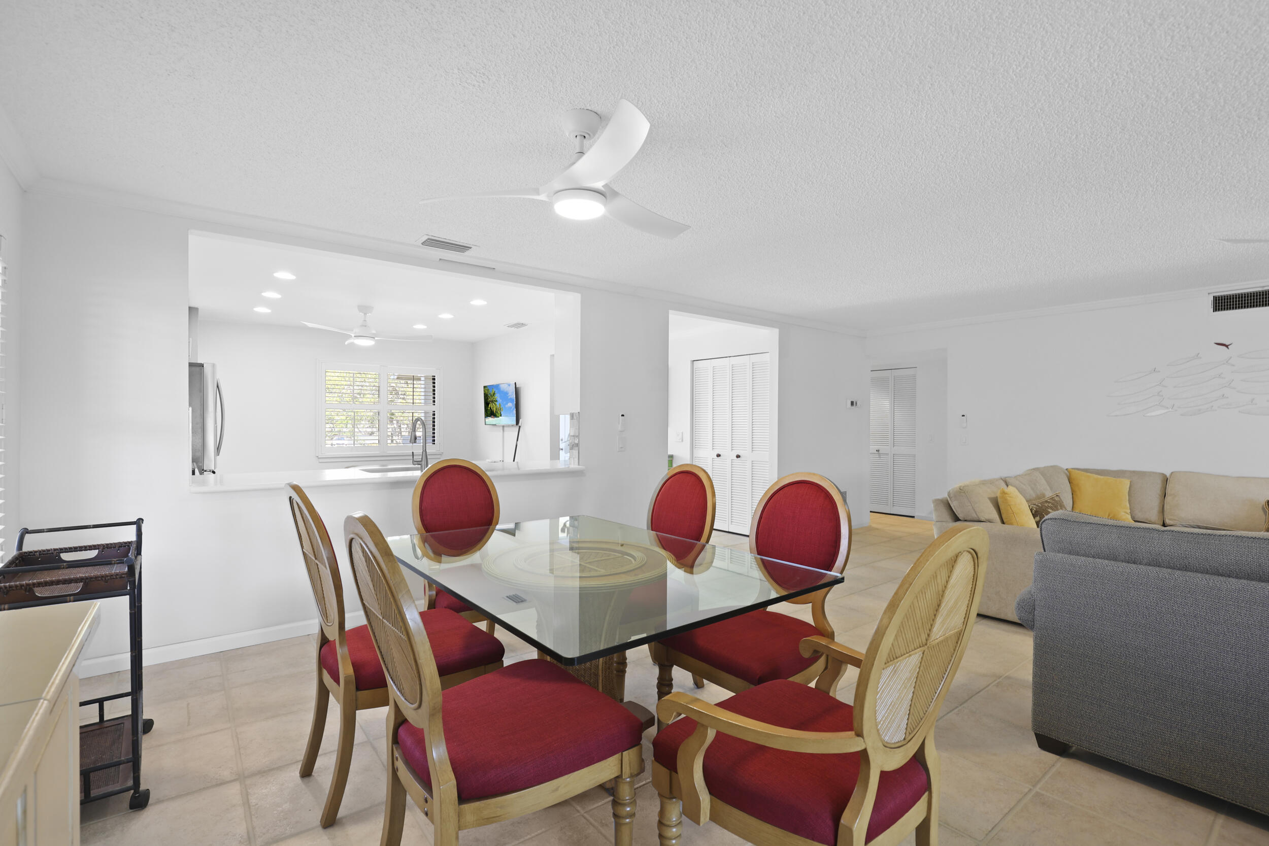 MARINER SANDS CLUB VILLAS CONDO - Residential