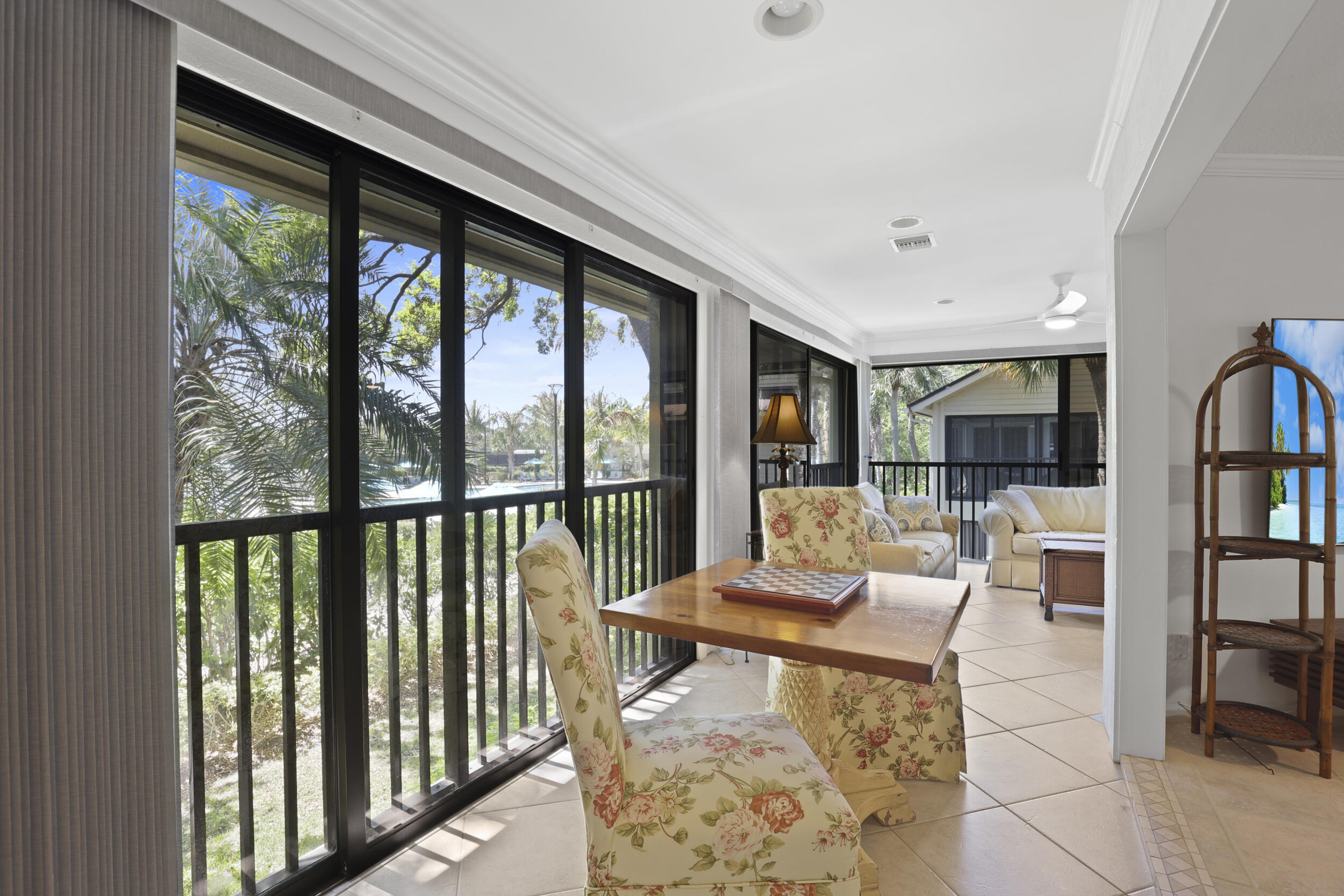 MARINER SANDS CLUB VILLAS CONDO - Residential