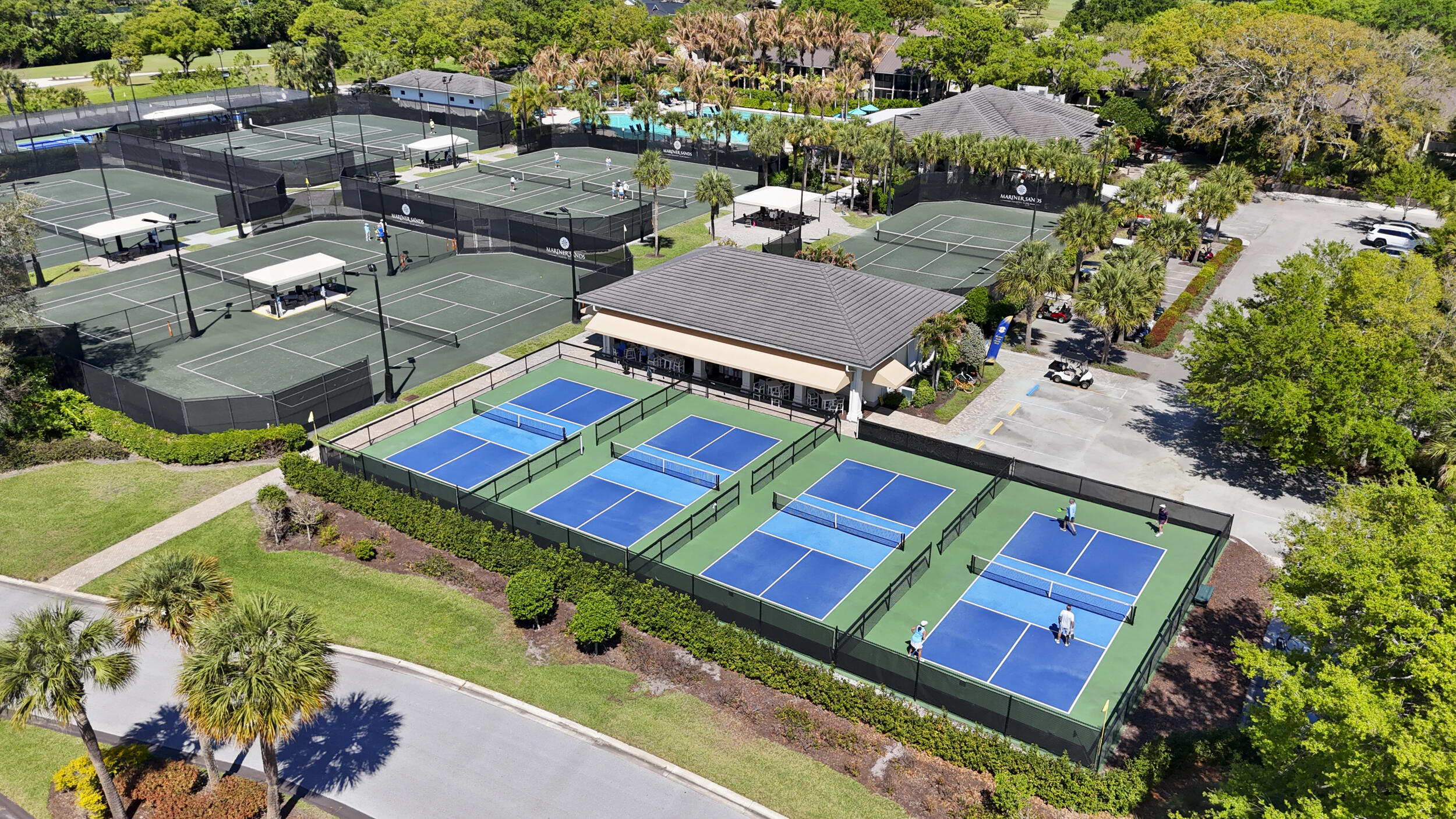 MARINER SANDS CLUB VILLAS CONDO - Residential