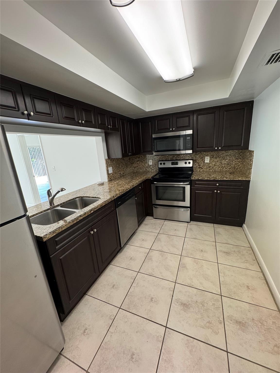 MI CASA APARTMENTS - Residential Lease