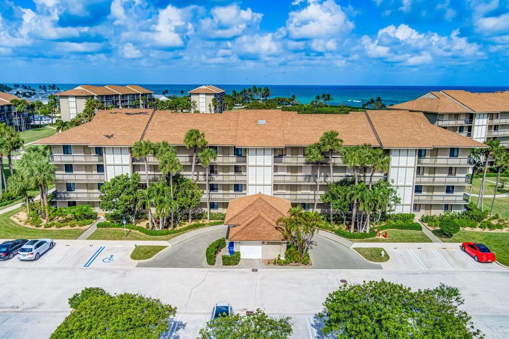 Photo of 501 S Seas 202 Drive #202, Jupiter, FL 33477 (MLS # R11074703)