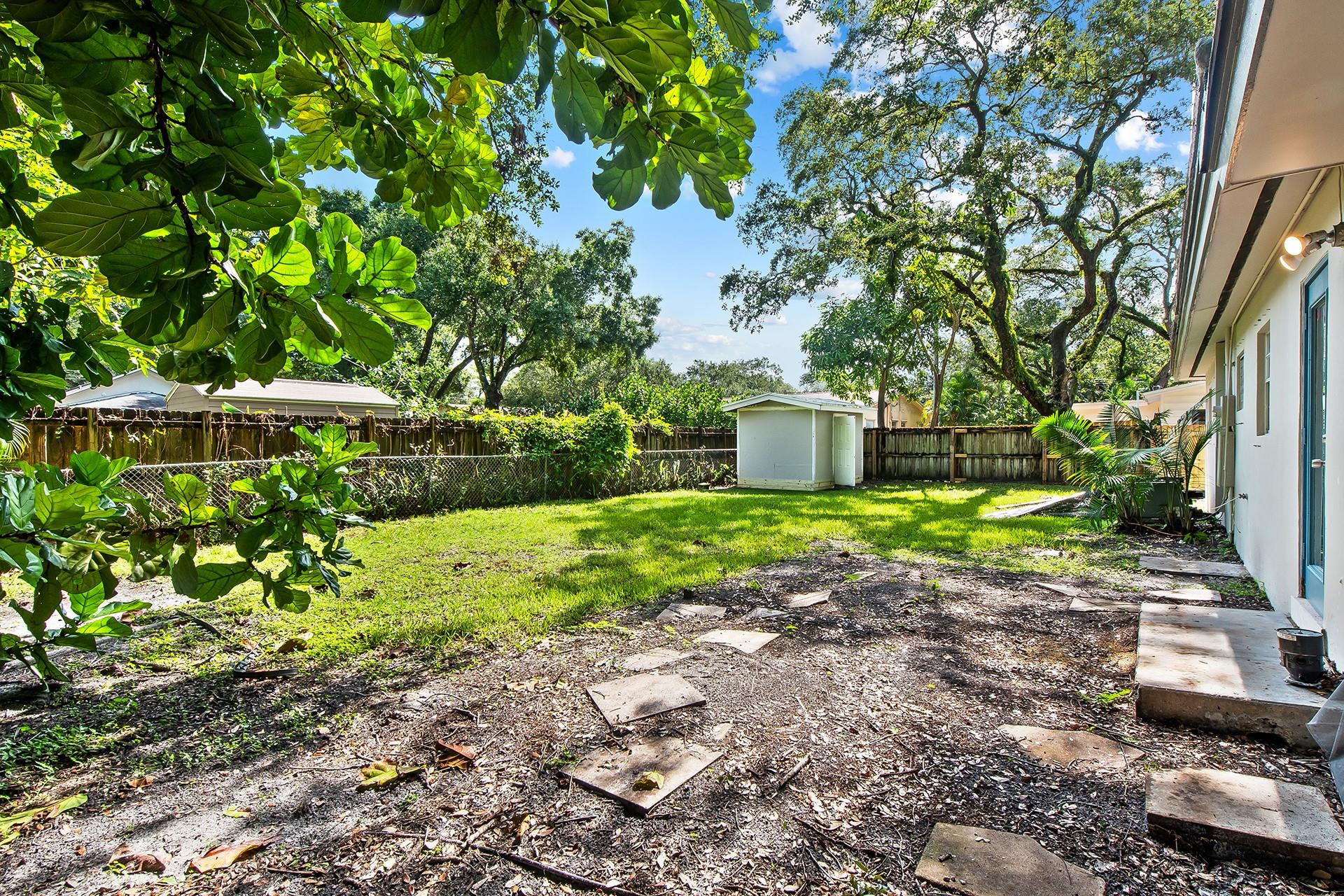 Ansonia Gardens 36-7 B - Residential Lease