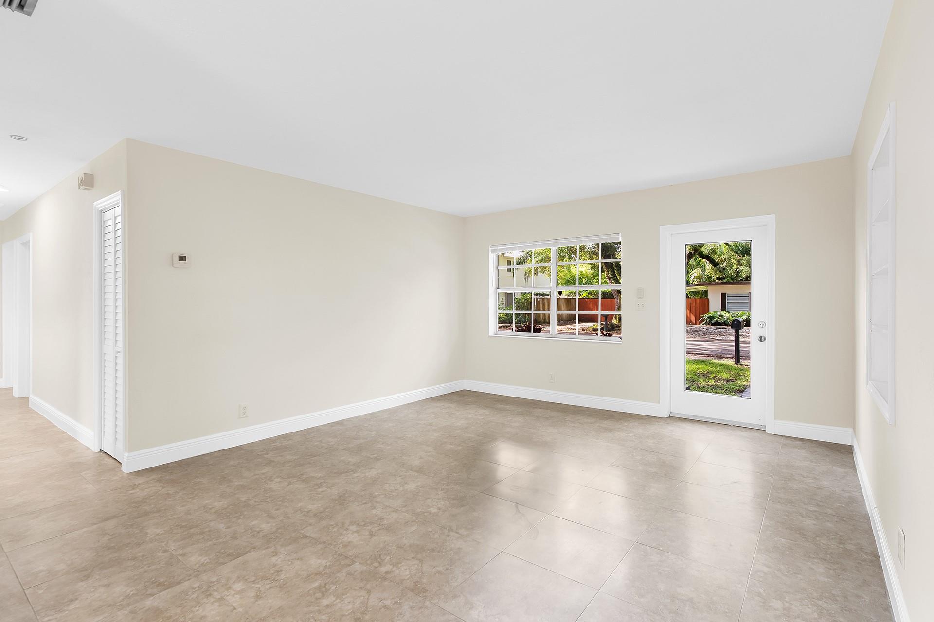 Ansonia Gardens 36-7 B - Residential Lease