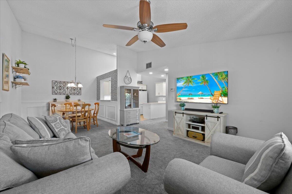 6552 Chasewood Drive F