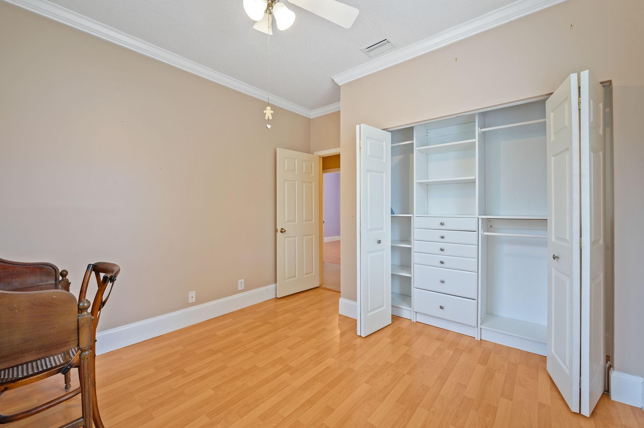 Sector 4 North 153-46 B - Residential