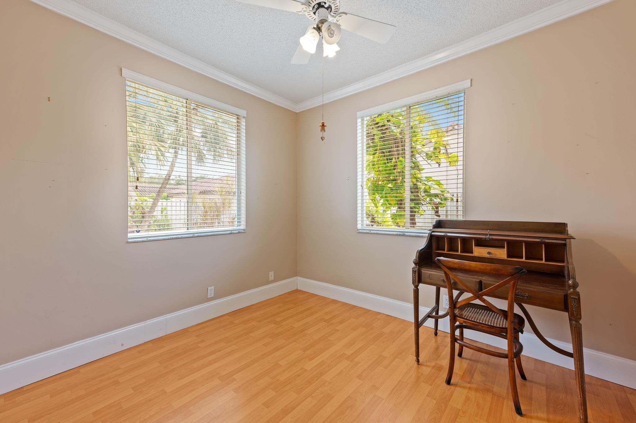 Sector 4 North 153-46 B - Residential