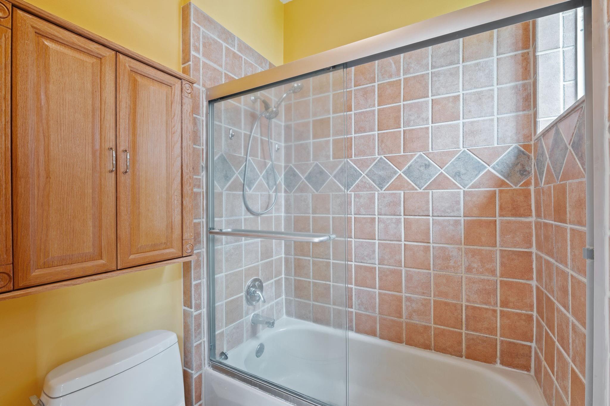 Sector 4 North 153-46 B - Residential
