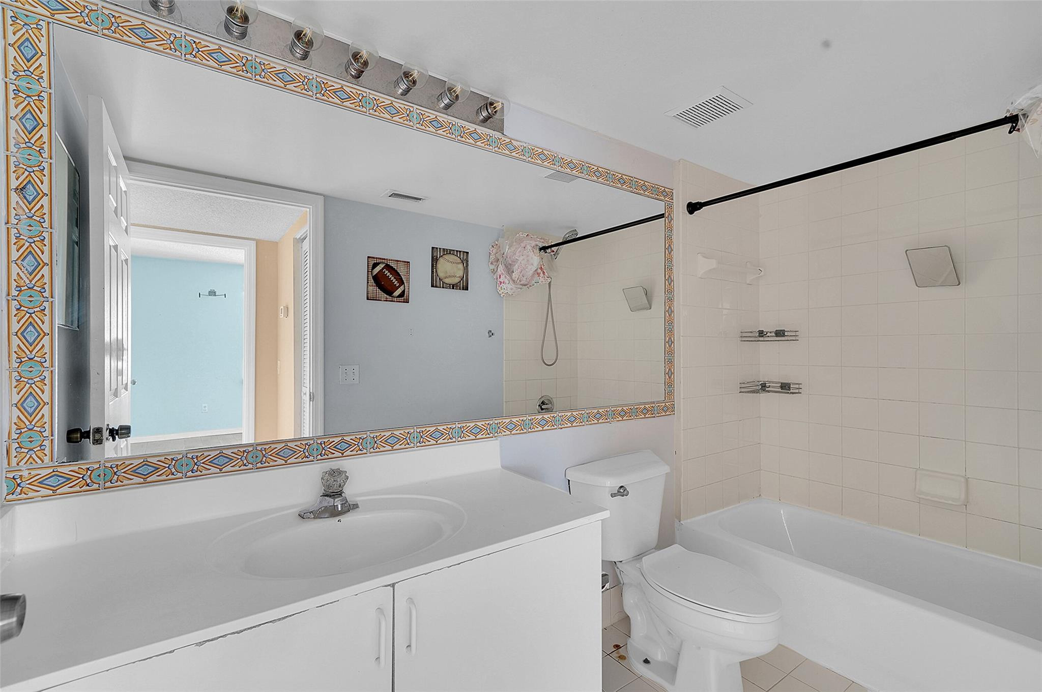 La Via - Residential