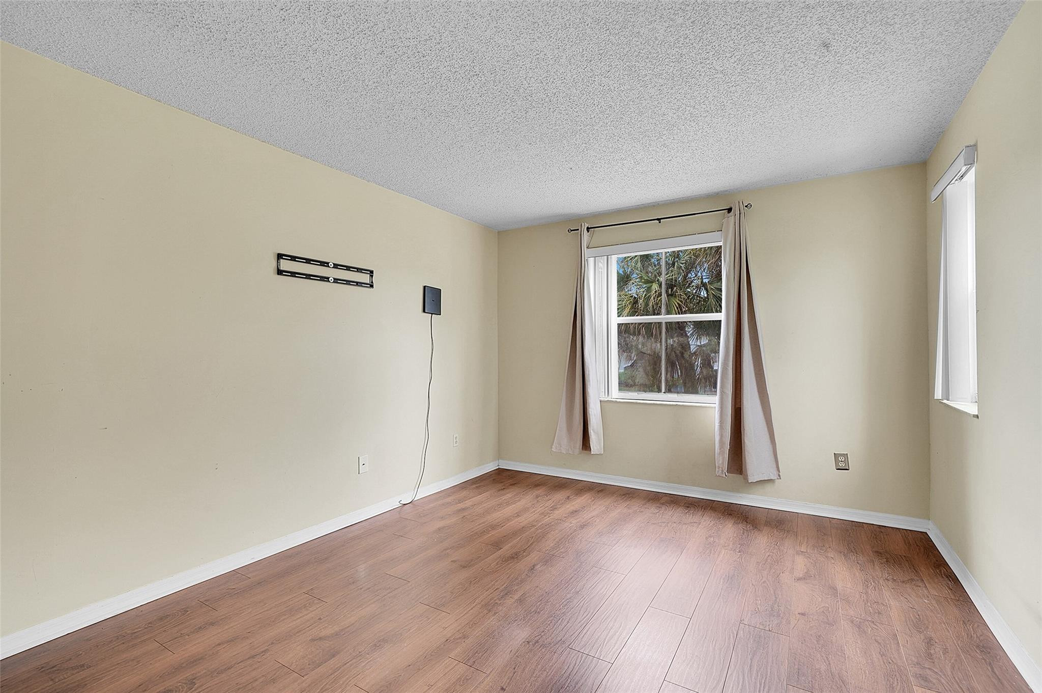 La Via - Residential