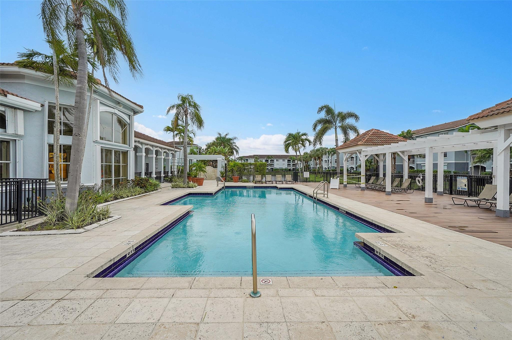 La Via - Residential