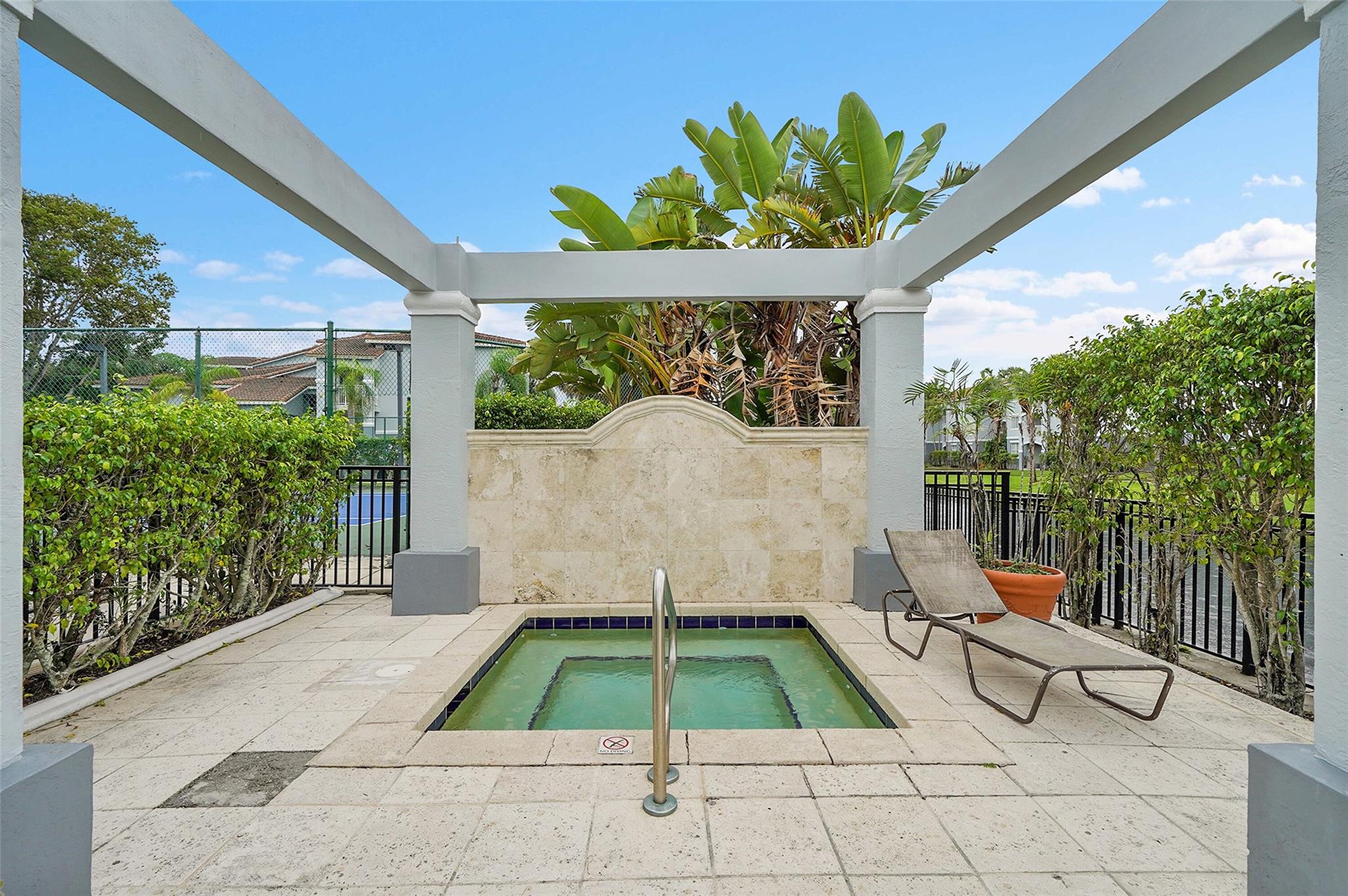 La Via - Residential