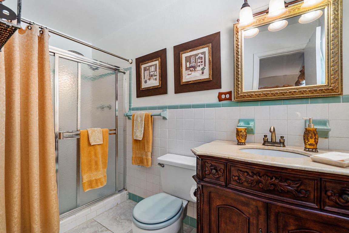 COUNTRY CLUB ADD TO VILLAGE OF NORTH PALM BEACH - Residential