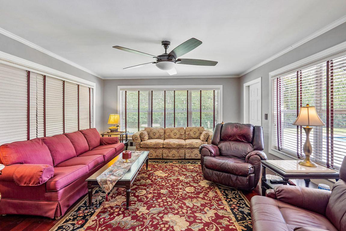 COUNTRY CLUB ADD TO VILLAGE OF NORTH PALM BEACH - Residential